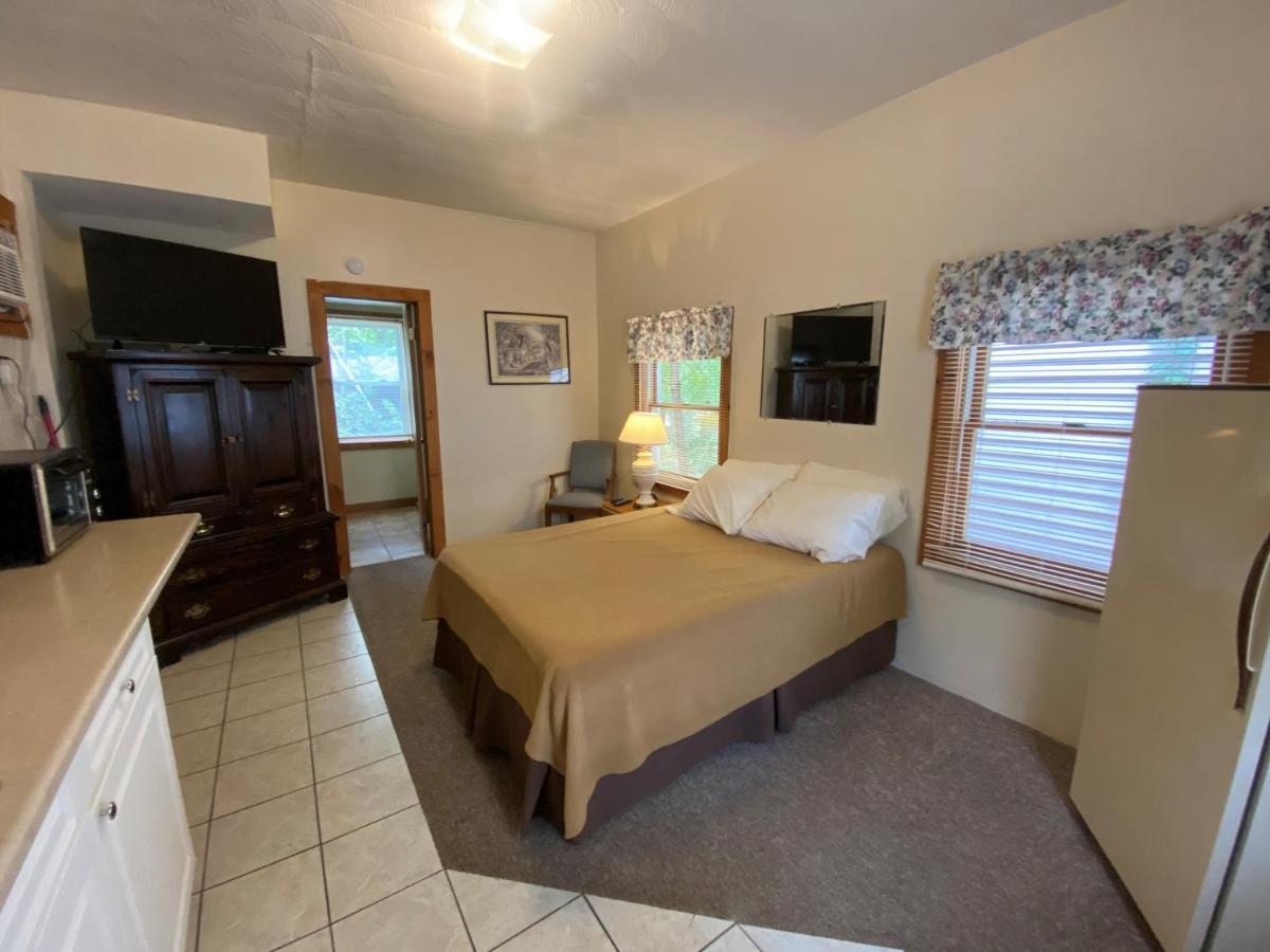 Boulders Resort Lake George Exterior foto